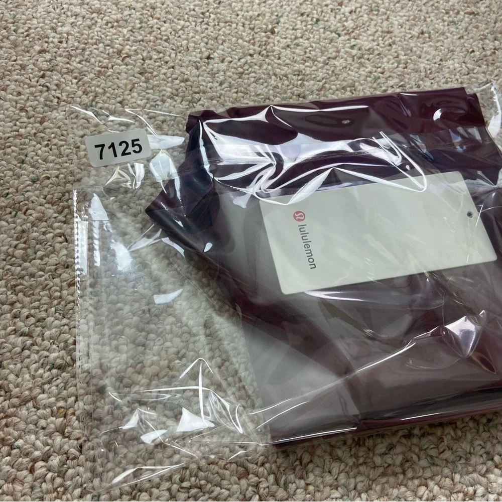 New! Lululemon Align High Rise Short 8" Cassis nwt 17125_8